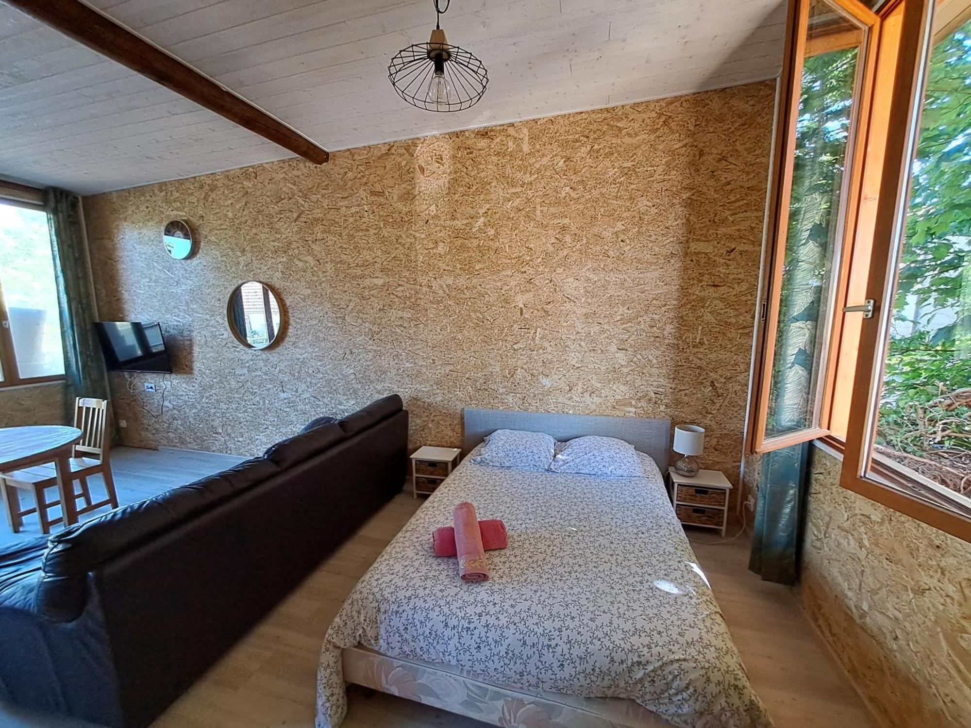 Kilometre 99 Aparthotel Pont-Sur-Yonne Екстериор снимка